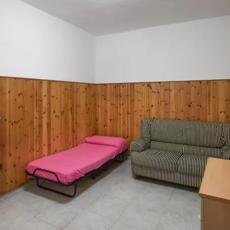 2 Bedroom Lovely In Soverato Soverato Marina