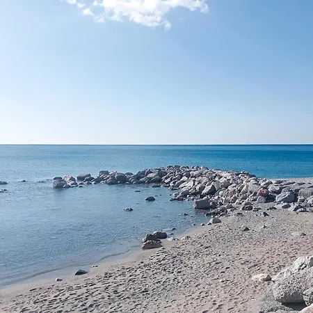 2 Bedroom Lovely In Soverato *